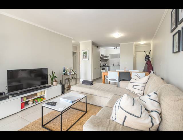 2 BEDROOM APARTMENT TO LET IN CENTURY CITY